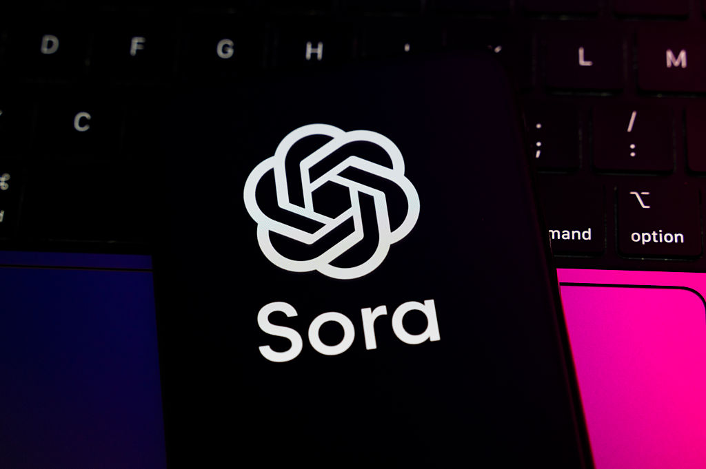 
萨姆·奥特曼表示，Sora将添加"精细的"、选择性加入的版权控制功能