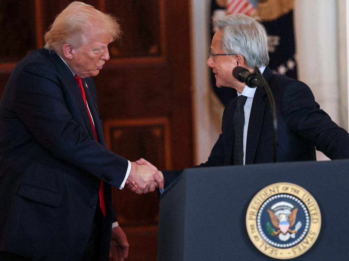 今年AI竞赛中发生的五大事件 - 商业内幕