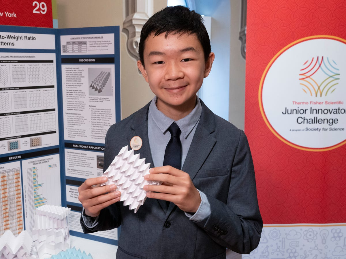 14岁少年因完成100多次实验的折纸项目赢得2.5万美元奖金 - 商业内幕