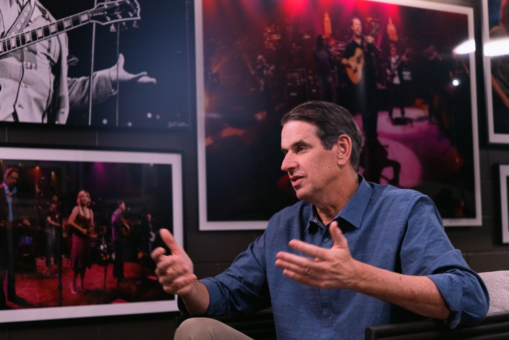 比尔·格利表示，如今对职业生涯最糟糕的做法就是过于保守